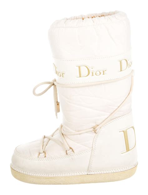 dior moon boots men|women christian Dior snow boots.